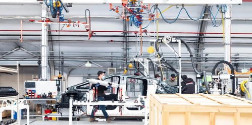 當效率神話遭遇人性期待 上海特斯拉工廠“機器故障”現(xiàn)象背后的技術(shù)與人